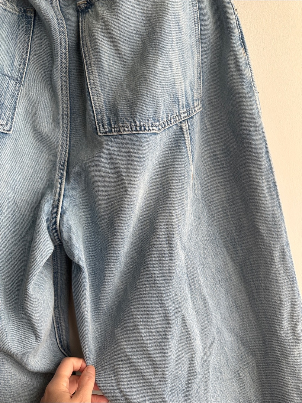 Free People We The Free Light Wash Wide Leg Pleated Jeans NWOT - Picture 10 of 12